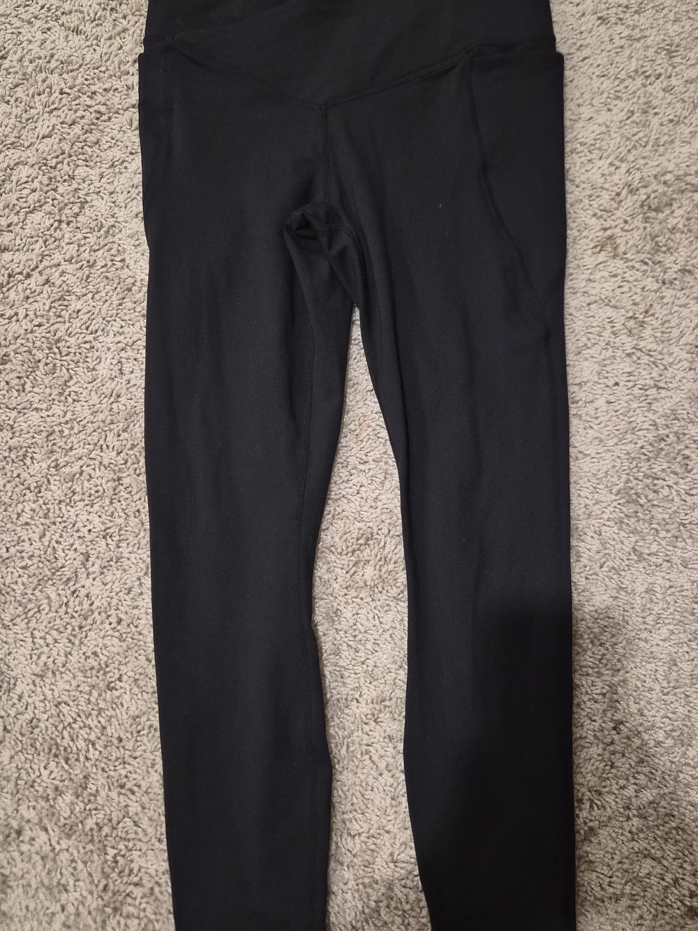 1Fabletics PureLuxe Crisscrossed Front Leggings in Black